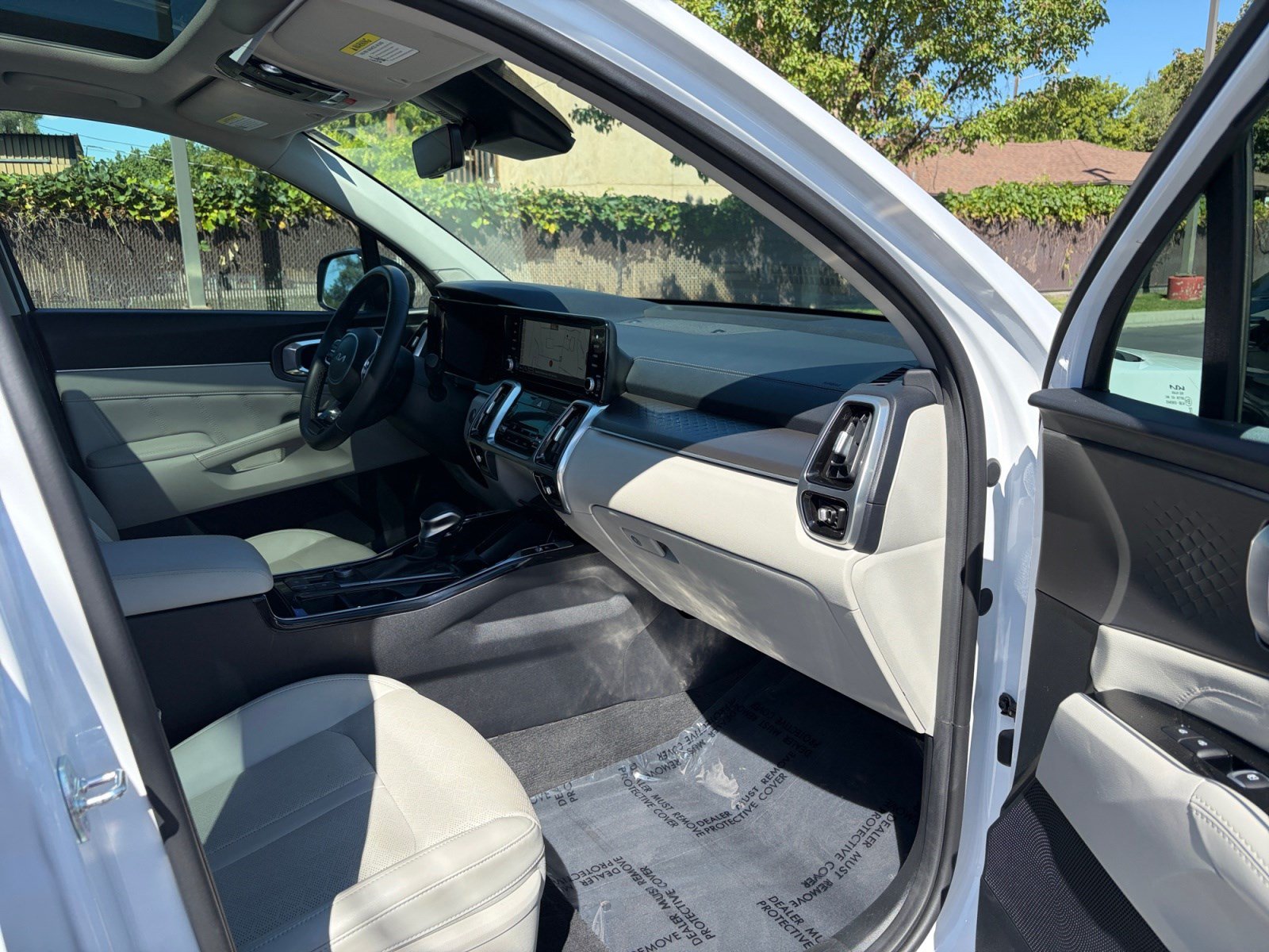Used 2023 Kia Sorento SX AWD/4WD image 29