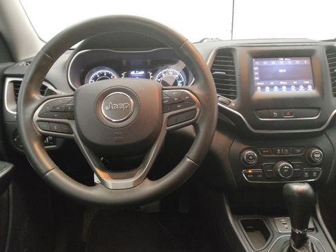 Used 2020 Jeep Cherokee Latitude Plus FWD image 22