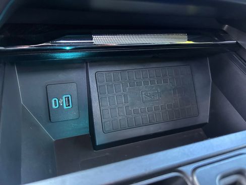 Used 2021 Ford F150 Raptor w/ Equipment Group 801A High image 36