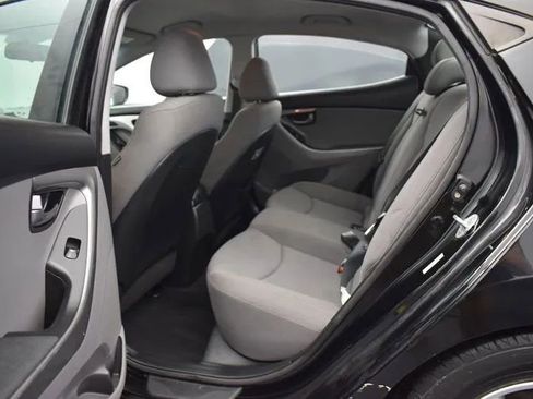 Used 2014 Hyundai Elantra SE FWD image 15