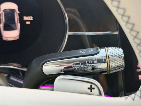 Certified 2024 Bentley Flying Spur V8 image 51