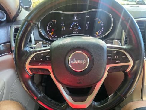 Used 2014 Jeep Grand Cherokee Limited w/ Trailer Tow Group IV AWD/4WD image 15