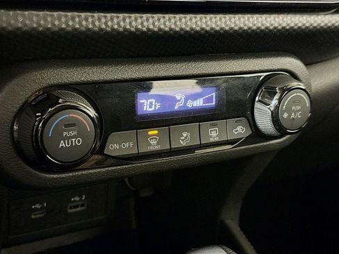 Used 2022 Nissan Kicks SV image 16