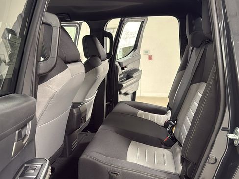 New 2025 Toyota Tacoma TRD Off-Road image 15