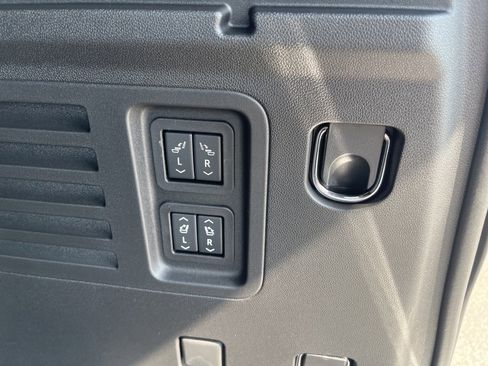 New 2026 Buick Enclave Avenir w/ Super Cruise Package image 9