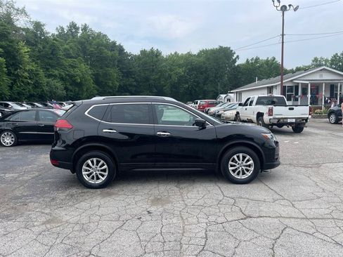 Used 2017 Nissan Rogue SV w/ SV Premium Package AWD/4WD image 4