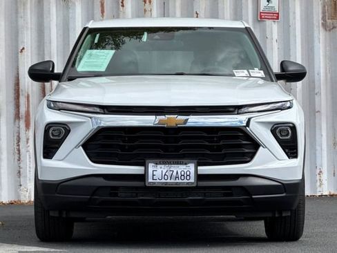 Used 2026 Chevrolet TrailBlazer LS w/ LS Convenience Package image 9