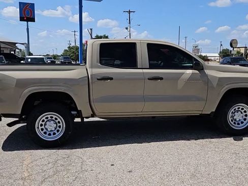 Used 2024 Chevrolet Colorado W/T w/ WT Convenience Package II RWD image 8