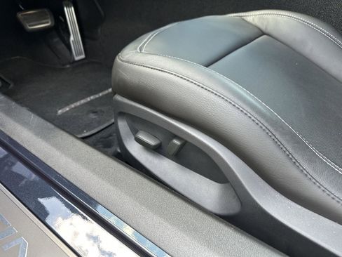 Used 2015 Chevrolet Corvette Stingray Coupe RWD image 15