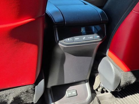 Used 2024 Toyota Highlander XSE AWD/4WD image 34