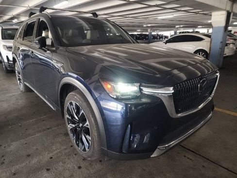 Used 2024 MAZDA CX-90 Plug-In Hybrid w/ Premium Plus AWD/4WD image 3