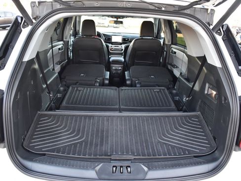 Used 2024 Ford Explorer XLT w/ Equipment Group 202A image 54