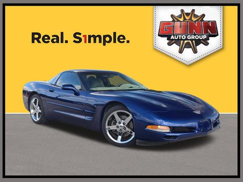 Used 2004 Chevrolet Corvette Coupe w/ Preferred Equipment Group RWD image 1