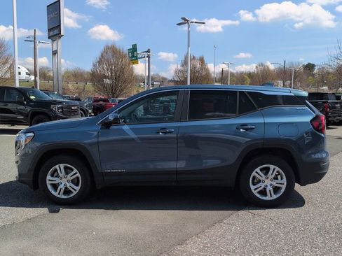 Certified 2024 GMC Terrain SLE image 6