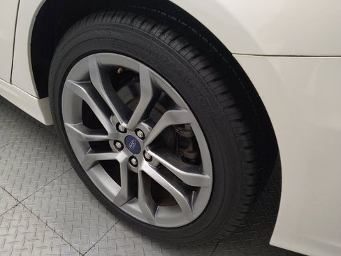 Used 2019 Ford Fusion SEL FWD image 31