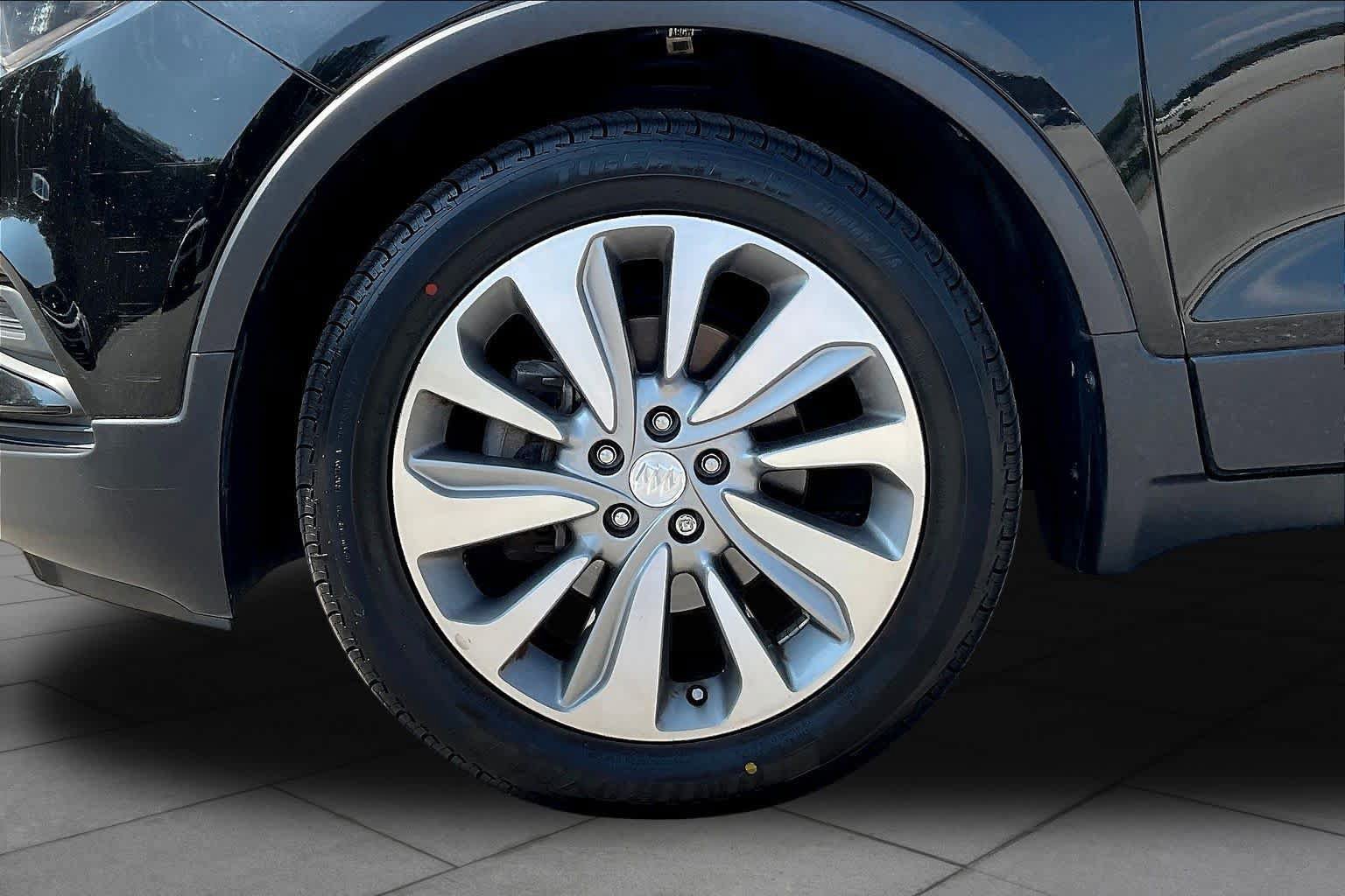 Used 2019 Buick Encore Preferred FWD image 11
