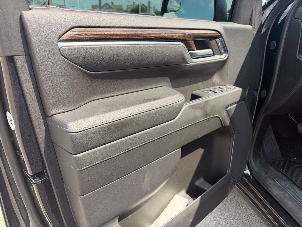 Used 2024 GMC Sierra 1500 Elevation AWD/4WD image 8