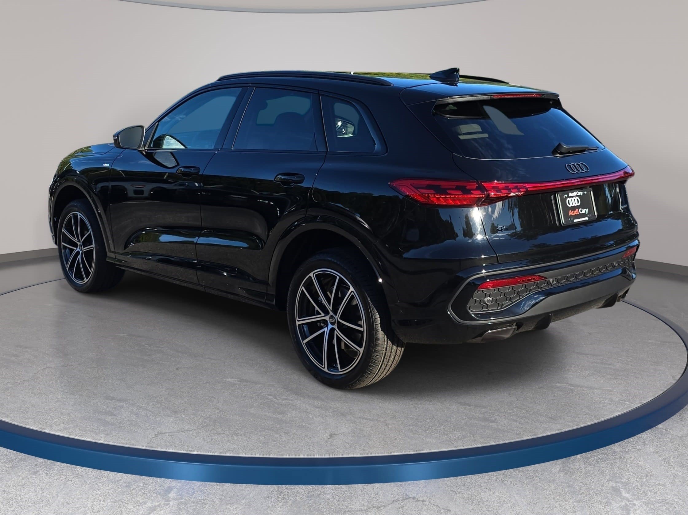 New 2026 Audi Q5 Premium AWD/4WD image 7