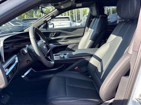 New 2026 Cadillac Lyriq Premium Sport image 9