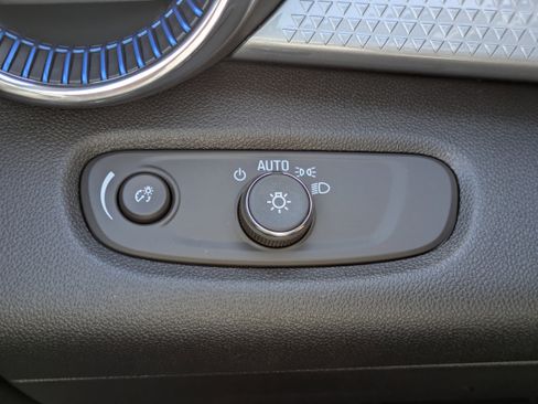 New 2026 Chevrolet Trax LT w/ Driver Confidence Package image 15