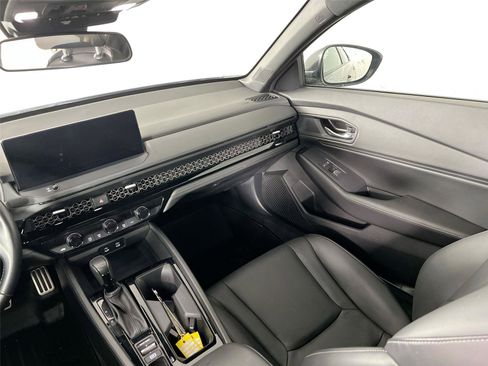 Used 2023 Honda Accord Sport image 21