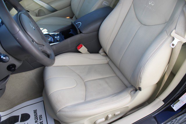 Used 2011 INFINITI G37 Convertible w/ Premium Pkg RWD image 13