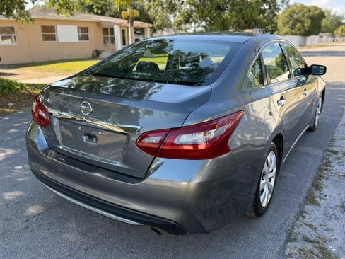 Used 2018 Nissan Altima 2.5 S w/ S Convenience Package FWD image 6