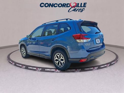 Certified 2023 Subaru Forester Premium w/ Popular Package #3 AWD/4WD image 5