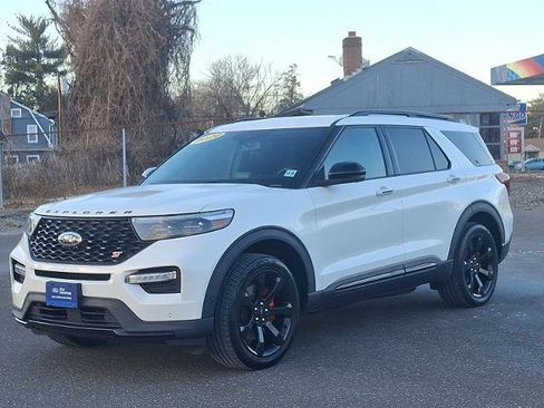 Certified 2020 Ford Explorer ST w/ ST Street Pack image 3