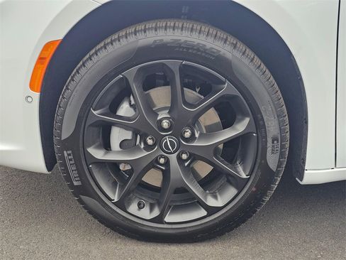 New 2026 Chrysler Pacifica Limited w/ S Appearance Package image 8