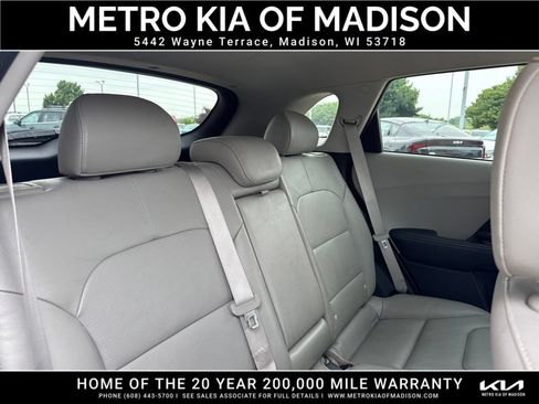 Used 2018 Kia Niro EX Premium FWD image 39