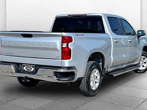 Used 2021 Chevrolet Silverado 1500 LT AWD/4WD image 12