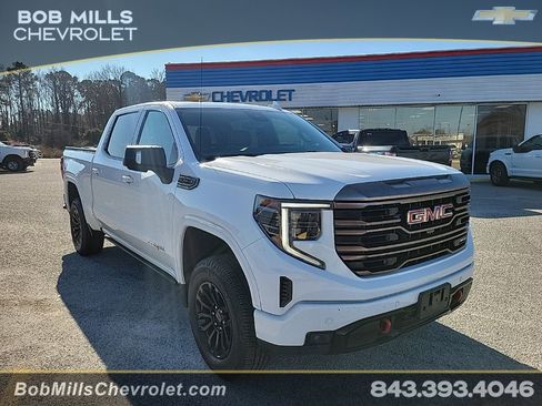 Used 2022 GMC Sierra 1500 AT4X image 1