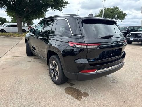 Used 2023 Jeep Grand Cherokee 4WD 4xe w/ Luxury Tech Group II image 8
