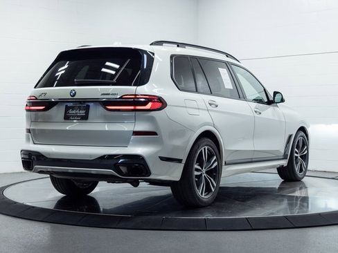 Used 2023 BMW X7 xDrive40i w/ M Sport Package image 10