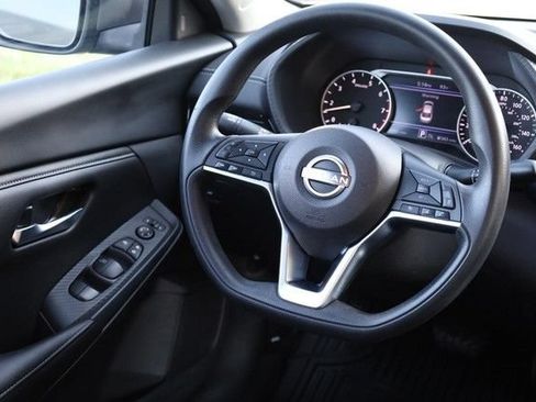 Certified 2025 Nissan Sentra SV FWD image 22