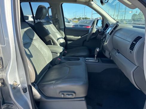 Used 2019 Nissan Frontier SL image 12