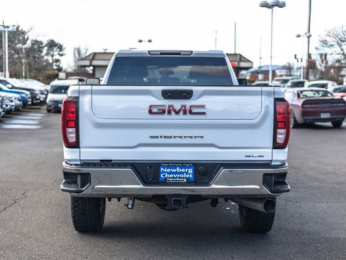 Used 2024 GMC Sierra 3500 SLE w/ SLE Convenience Package image 14