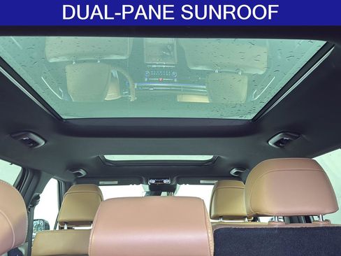 Used 2025 Hyundai Santa Fe Limited AWD/4WD image 12