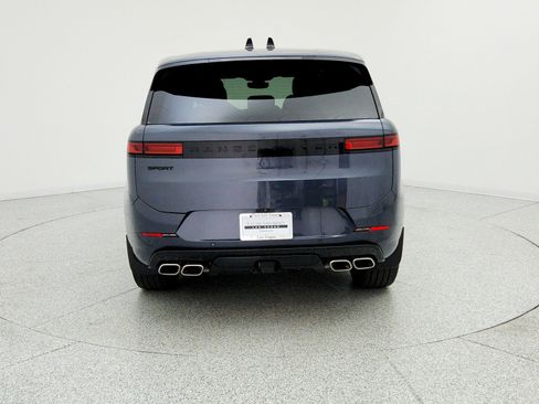 Used 2025 Land Rover Range Rover Sport Dynamic SE AWD/4WD image 6
