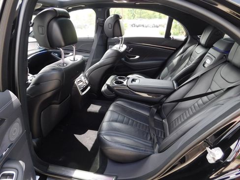 Used 2020 Mercedes-Benz S 560 4MATIC Sedan image 13