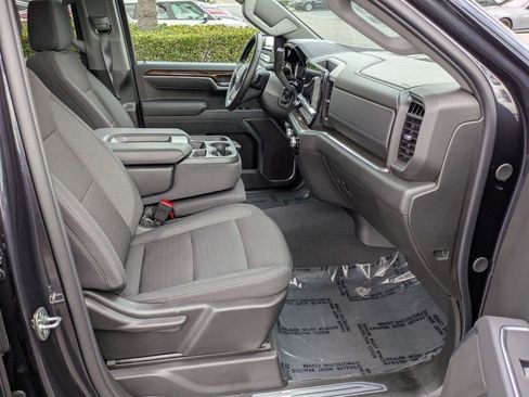 Used 2025 GMC Sierra 1500 Elevation image 20