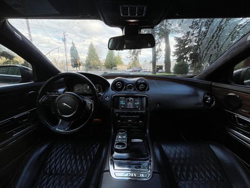 Used 2016 Jaguar XJ L Supercharged image 13