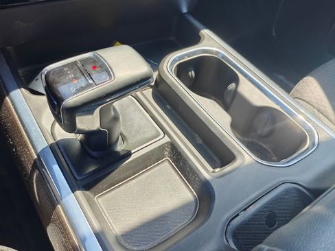 Used 2024 Chevrolet Silverado 1500 LT Trail Boss w/ Protection Package AWD/4WD image 17