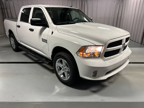 Used 2018 RAM 1500 Express w/ Express Value Package AWD/4WD image 1