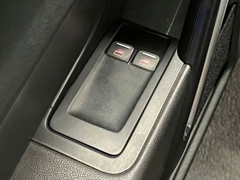 Used 2014 Volkswagen Beetle R-Line image 14