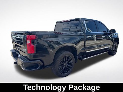 Used 2024 Chevrolet Silverado 1500 High Country w/ High Country Premium Package AWD/4WD image 6