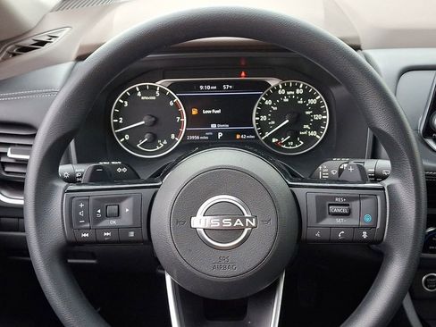 Used 2023 Nissan Rogue SV AWD/4WD image 19
