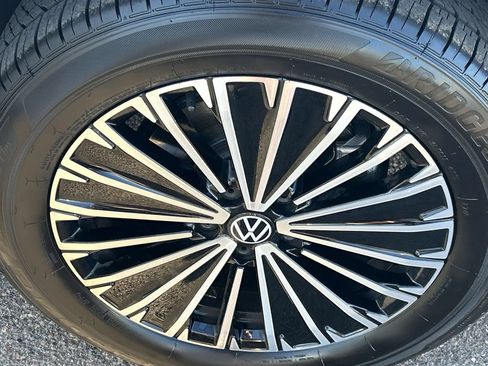 Certified 2026 Volkswagen Tiguan S FWD image 7