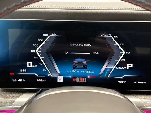 Certified 2024 BMW i7 M70 w/ Executive Package image 33